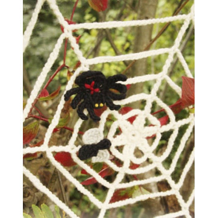 Black Widow Drops Design Halloween Pynt Hækleopskrift