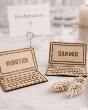 Gamer Bordkort Træ Med Navn Laptop Design